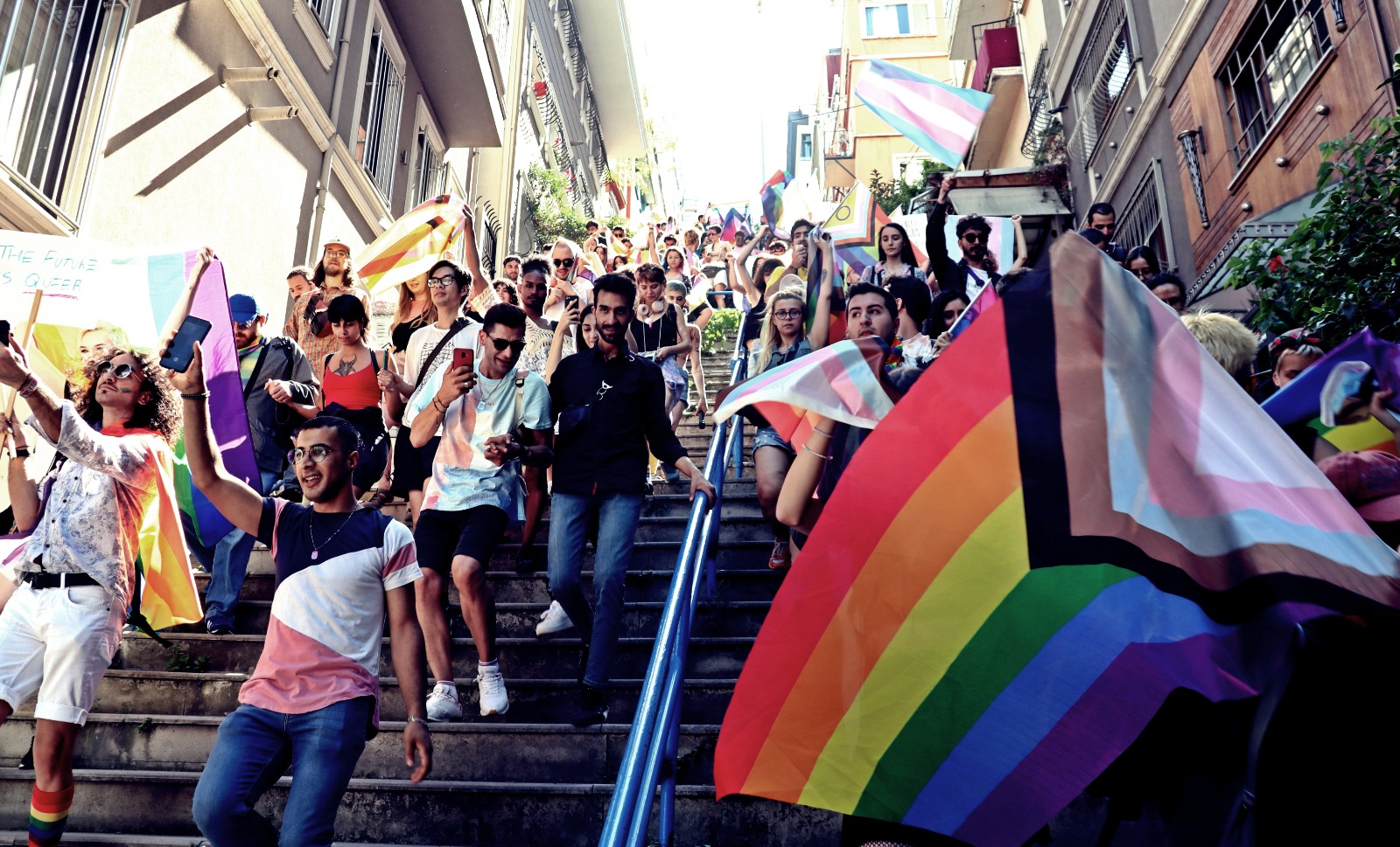 2022 İstanbul Onur Yürüyüşü’nde gözaltına alınan çocuklara da dava açılmadı | Kaos GL - LGBTİ+ Haber Portalı Haber