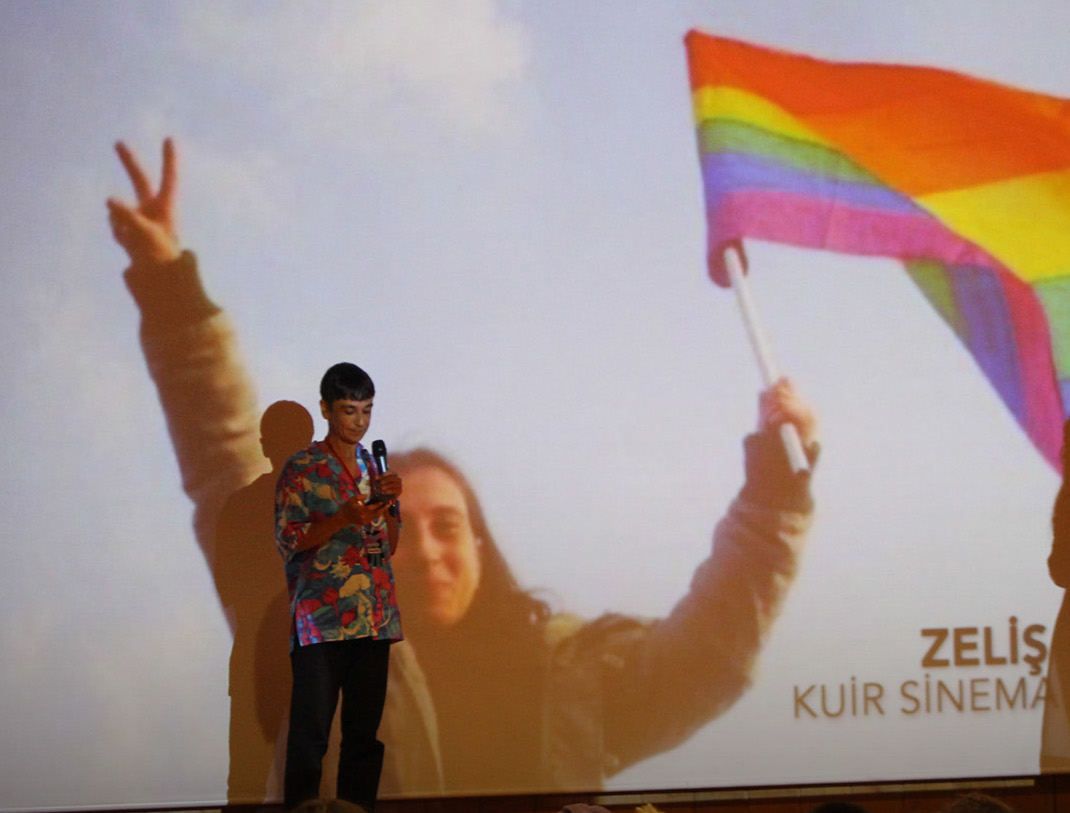 4. Zeliş Deniz Kuir Sinema Ödülü Sema Semih’e verildi Kaos GL - LGBTİ+ Haber Portalı
