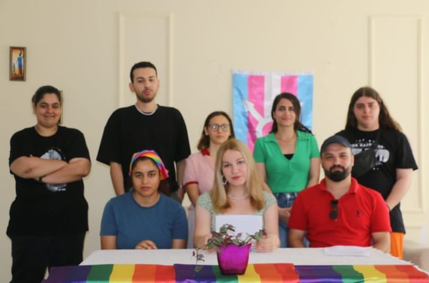 “Adana'dayız, buradayız, hiçbir yere gitmiyoruz!” | Kaos GL - LGBTİ+ Haber Portalı Haber