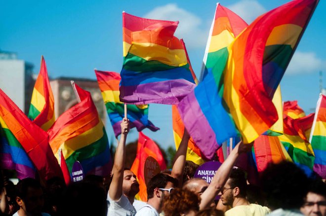 Akit’in homofobik nefretinin Mart seyri | Kaos GL - LGBTİ+ Haber Portalı