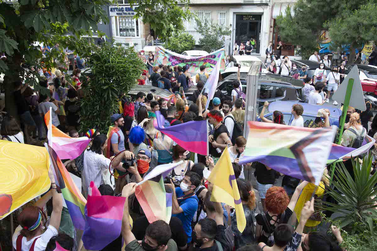 Ateş Alpar’ın objektifinden LGBTİ+ Onur Yürüyüşü Kaos GL - LGBTİ+ Haber Portalı