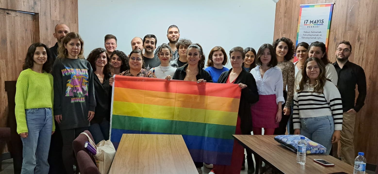 Beş şehirden avukatlar, LGBTİ+ hakları için bir araya geldi | Kaos GL - LGBTİ+ Haber Portalı Haber