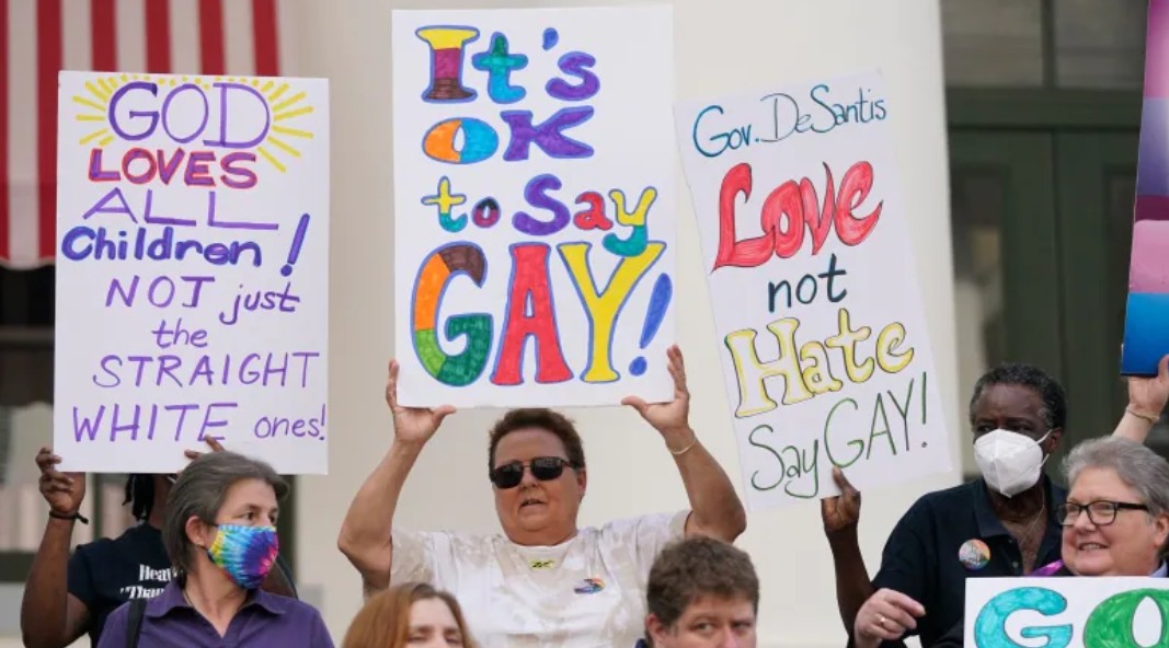 “Eşcinsel deme” tasarısı: Florida senatosu LGBTQ+'ları marjinalleştiren yasa tasarısını onayladı    Kaos GL - LGBTİ+ Haber Portalı