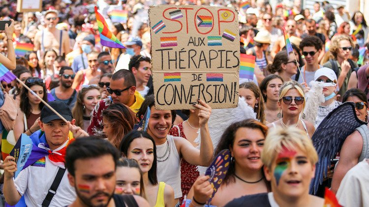 Fransa’da onarım terapisi yasaklandı Kaos GL - LGBTİ+ Haber Portalı