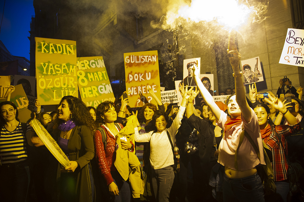 istanbul-8-mart-feminist-gece-yuruyusu-nden-kareler-2