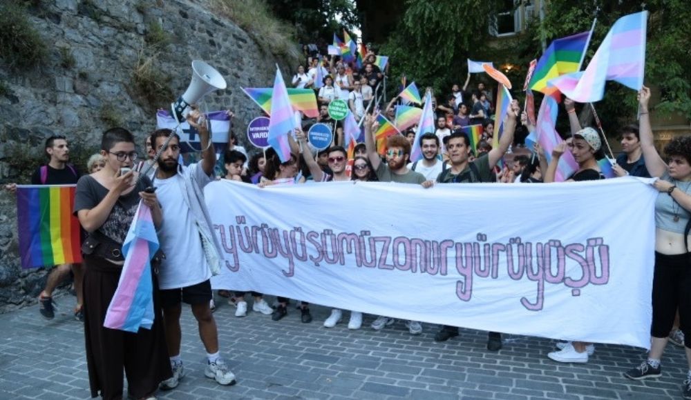 report-card-of-akp-on-istanbul-pride-march-8-bans-at-least-103-custodies-3