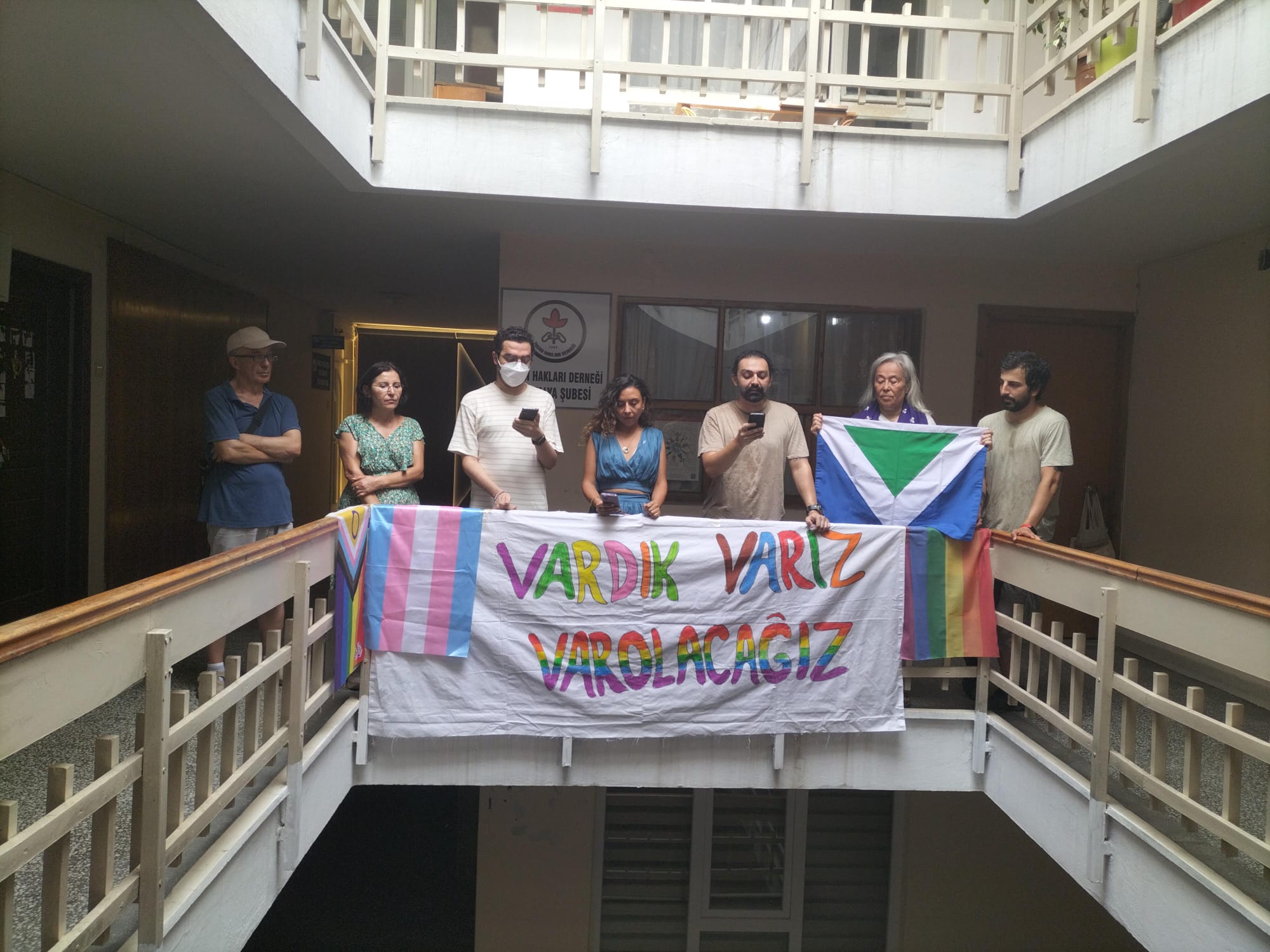 İnsan Hakları Derneği: “Bu kararı kabul etmiyoruz” | Kaos GL - LGBTİ+ Haber Portalı