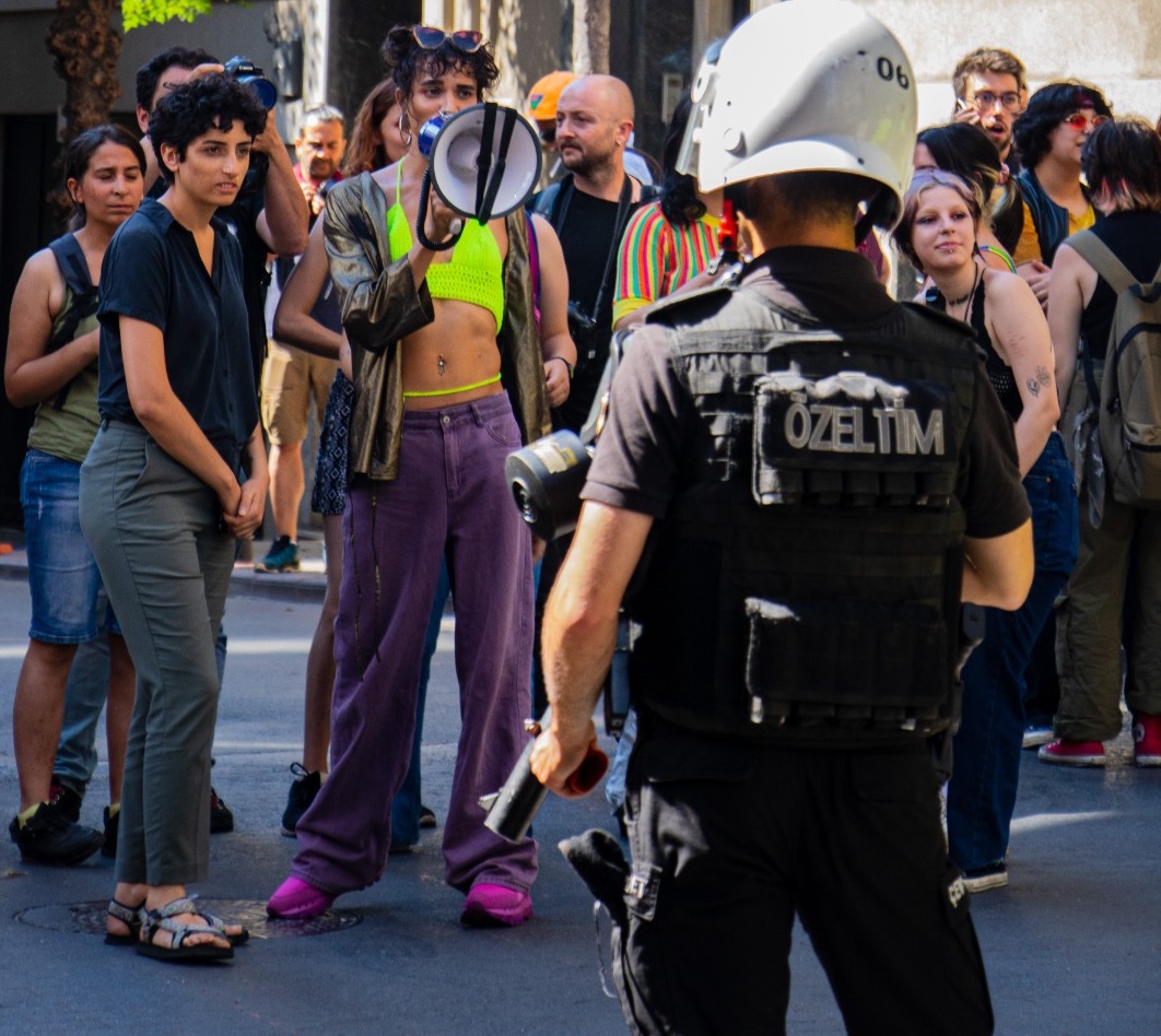 İstanbul LGBTİ+ Onur Yürüyüşü'nden kareler Kaos GL - LGBTİ+ Haber Portalı