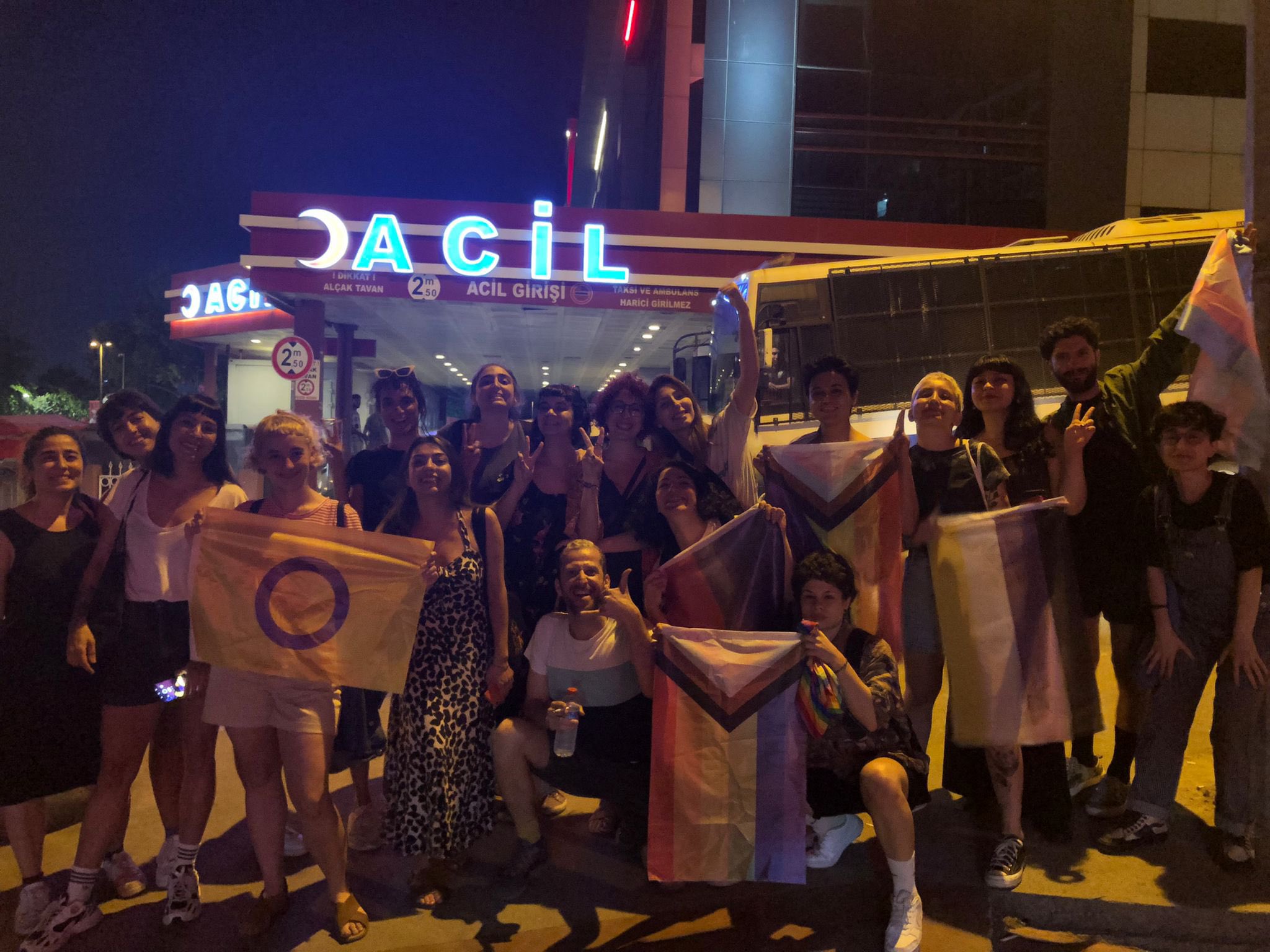 Kadıköy’de gözaltına alınan LGBTİ+’lar serbest bırakıldı Kaos GL - LGBTİ+ Haber Portalı