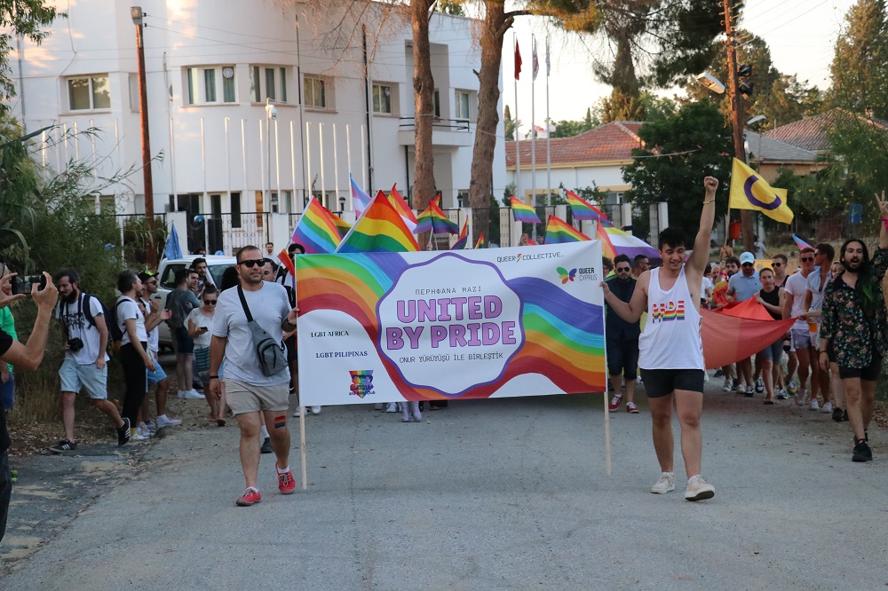 Kıbrıs Onur’u için bir arada yürüdü | Kaos GL - LGBTİ+ Haber Portalı Haber