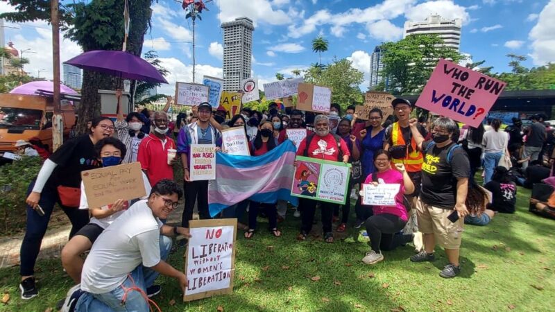 Malezya’da siyasetçilerin ayrımcılığı, polisleri kışkırtıyor | Kaos GL - LGBTİ+ Haber Portalı Haber