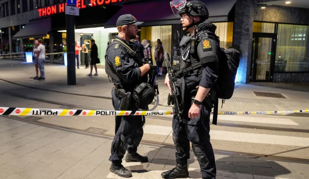Oslo Onur Yürüyüşü öncesi gece kulübüne silahlı saldırı: 2 kişi hayatını kaybetti, Onur Yürüyüşü iptal edildi | Kaos GL - LGBTİ+ Haber Portalı Haber