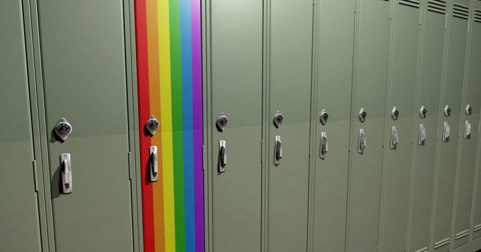 Müfettişler okullarda gökkuşağı avına çıkmaya başladı! | Kaos GL - LGBTİ+ Haber Portalı Haber