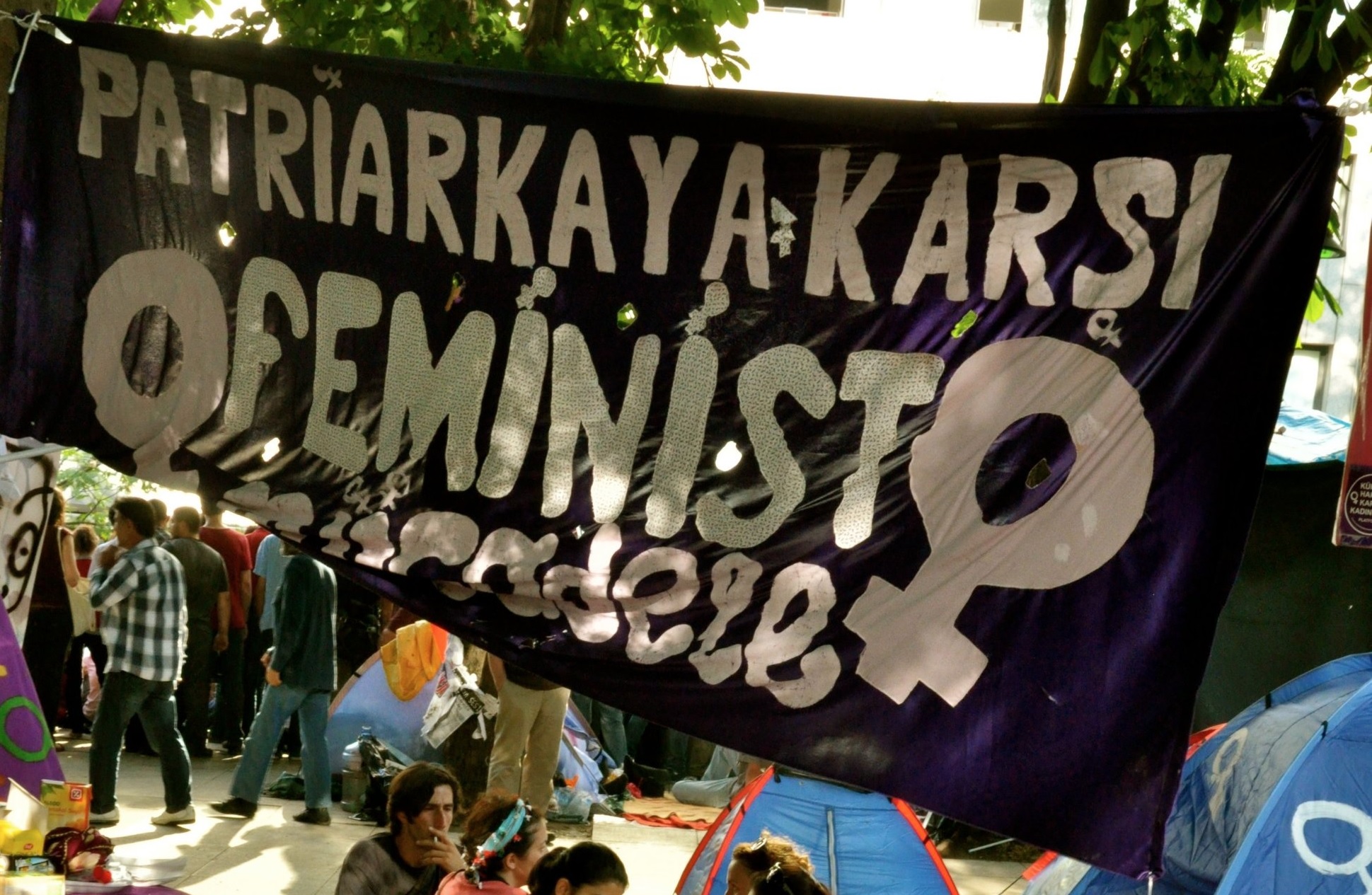 “Trans Çalışmaları: Cinsiyet ve Bilim” forumuna polis ablukası! | Kaos GL - LGBTİ+ Haber Portalı Haber