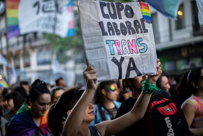 Arjantin trans hareketinin ilham verici mücadelesi - 3 | Kaos GL - LGBTİ+ Haber Portalı Gökkuşağı Forumu Köşe Yazısı