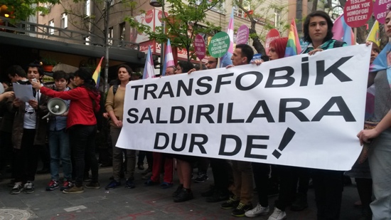 Transfobi koronadan daha tehlikeli | Kaos GL - LGBTİ+ Haber Portalı Gökkuşağı Forumu Köşe Yazısı