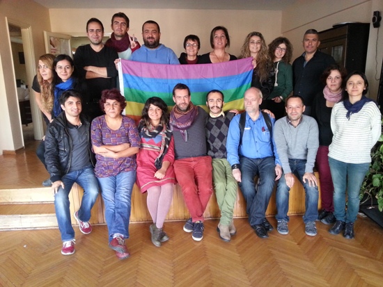 ‘Mafên LGBT Mafên Sendîkal in’ | Kaos GL - Rûpela Nûçeyên Gey Lezbiyen Biseksüel Trans û Hevzayend KR News