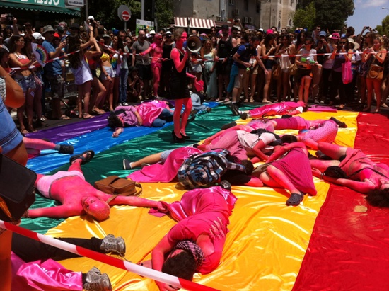 Anti-Pinkwash Protest at Tel Aviv Pride | Kaos GL - News Portal for LGBTI+ News