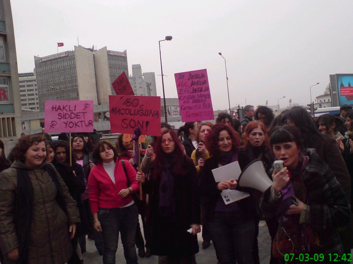Ulus'tan Kızılay'a: Kadınlar Meydanı Boş Bırakmadılar! | Kaos GL - LGBTİ+ Haber Portalı Haber