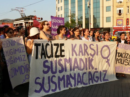 Polisin cinsel saldırısına kadın örgütlerinden tepki Kaos GL - LGBTİ+ Haber Portalı