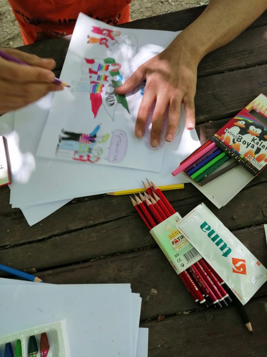 Iranian LGBTI+ refugees drew against discrimination | Kaos GL - News Portal for LGBTI+ News