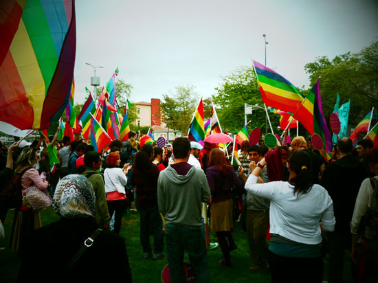 ‘Meclis Yeni Anayasa Yapım Sürecinde Toplumu Araçsallaştırdı’ Kaos GL - LGBTİ+ Haber Portalı
