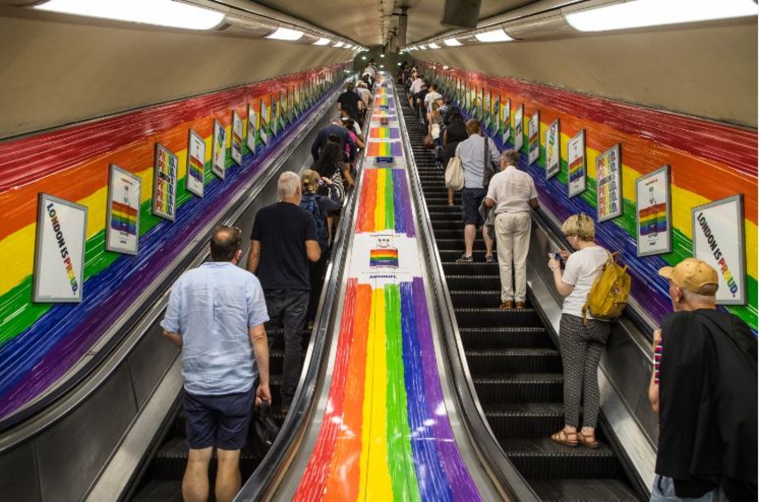 Londra’da toplu taşımanın ‘bayanlar ve baylar’ duyuruları bitiyor Kaos GL - LGBTİ+ Haber Portalı
