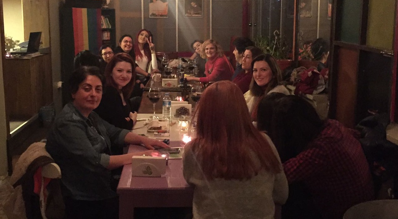 ‘Şaraplı Buluşma’dan akademisyenlere destek | Kaos GL - LGBTİ+ Haber Portalı Haber
