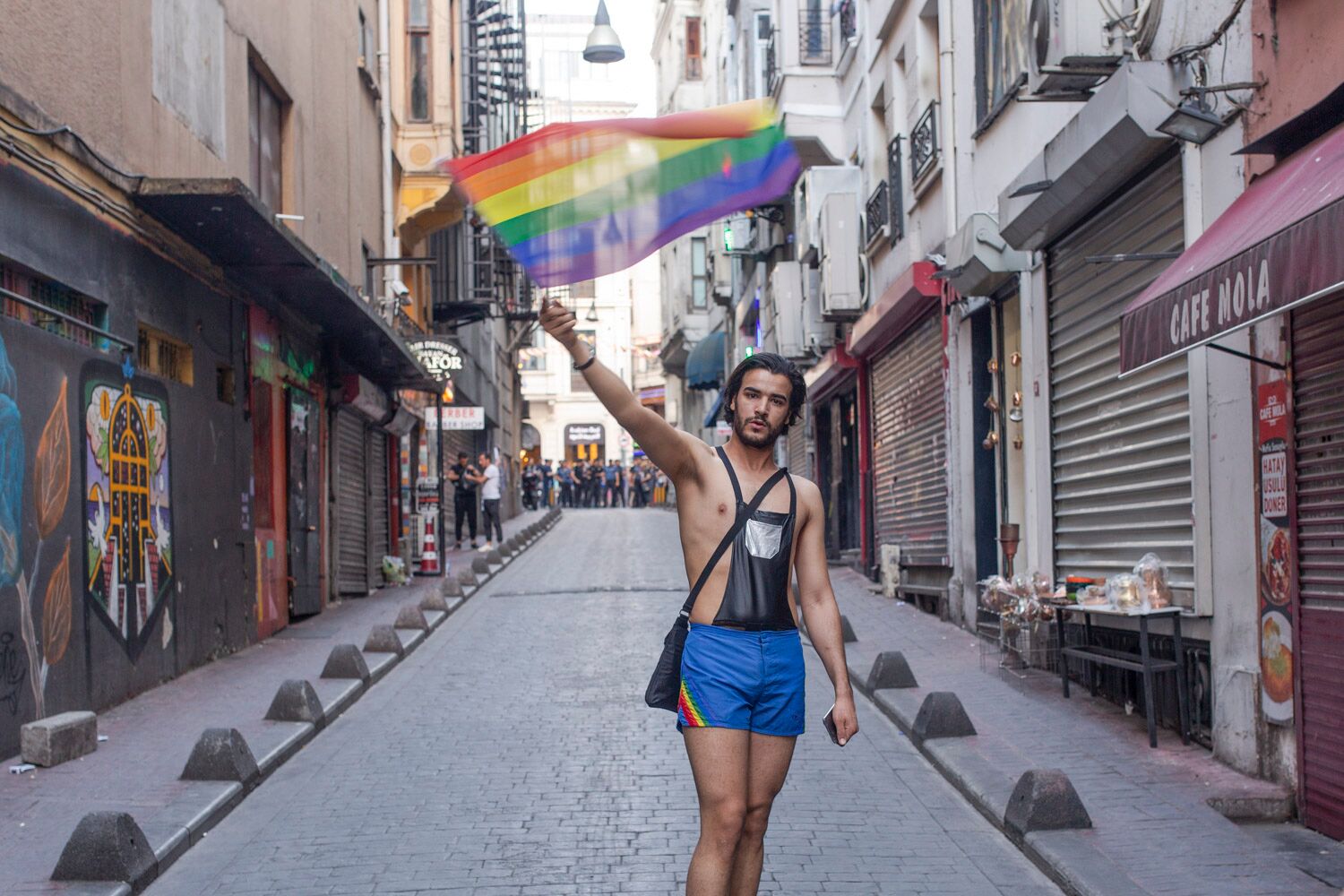 Şener Yılmaz Aslan‘ın objektifinden İstanbul Onur Yürüyüşü | Kaos GL - LGBTİ+ Haber Portalı Haber