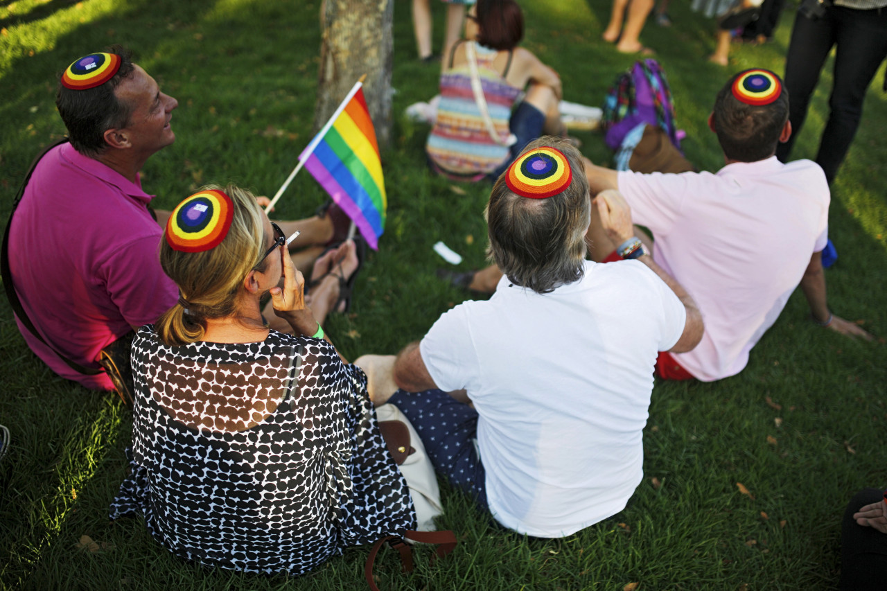 “Bu cemaatte bir tek LGBT ben mi varım?” | Kaos GL - LGBTİ+ Haber Portalı Haber